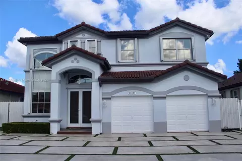 15341 SW 11th St, Miami, FL 33194