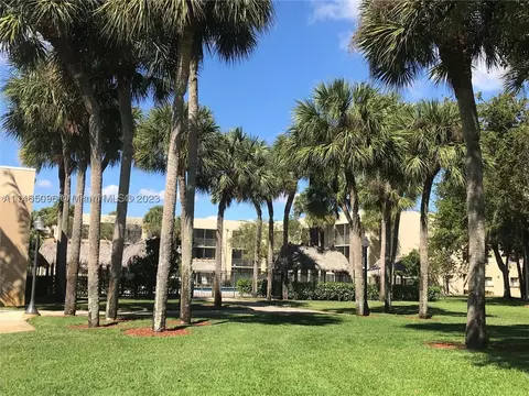 8015 SW 107th Ave #206, Miami, FL 33173