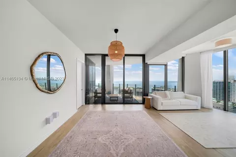 2831 S Bayshore Dr #2201, Miami, FL 33133