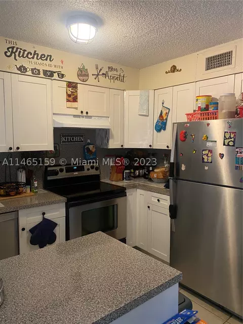 4413 Treehouse Ln #23A, Tamarac, FL 33319