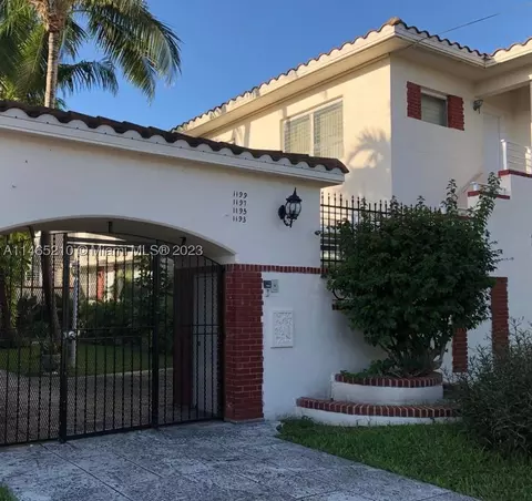 1197 Marseille Dr #9, Miami Beach, FL 33141