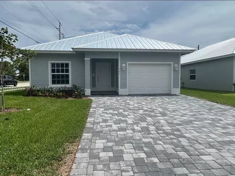 940 SE 6th St, Stuart, FL 34994