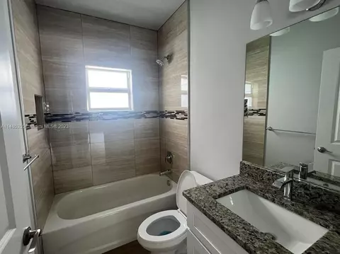 940 SE 6th St, Stuart, FL 34994 photo 8