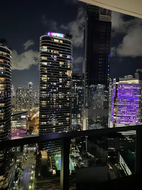 1000 Brickell Plz #4012, Miami, FL 33131