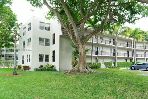 9400 Lime Bay Blvd #202, Tamarac, FL 33321