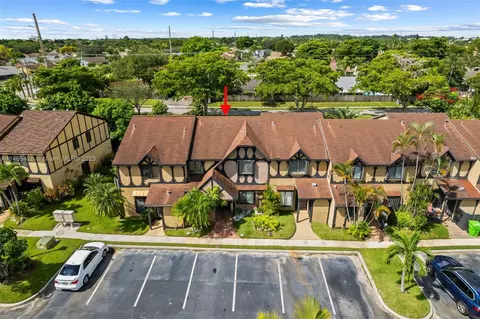 4443 NW 93rd Way, Sunrise, FL 33351