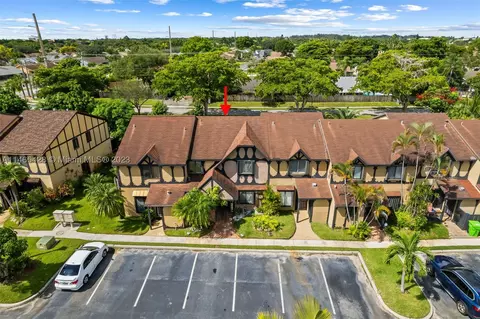 4443 NW 93rd Way, Sunrise, FL 33351