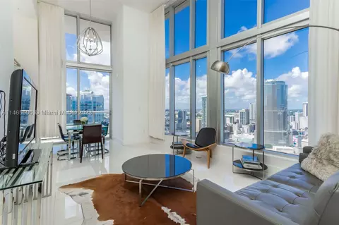 485 Brickell Ave #4004, Miami, FL 33131