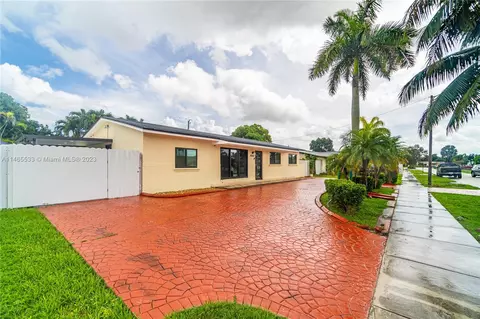 16945 SW 119th Pl, Miami, FL 33177