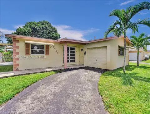 6440 Liberty St, Hollywood, FL 33024