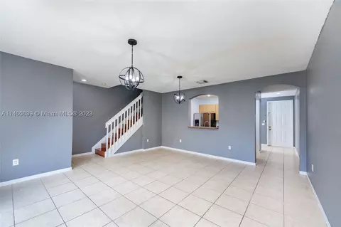 2265 NE 42nd Cir, Homestead, FL 33033