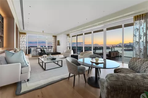 800 S Pointe Dr #1504, Miami Beach, FL 33139