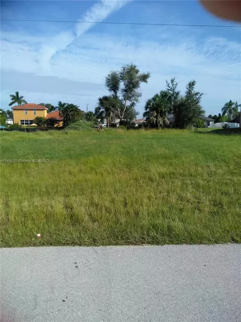 1301 SW 13 St, Cape Coral, FL 33991