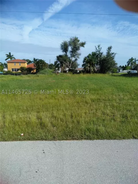 1301 SW 13 St, Cape Coral, FL 33991
