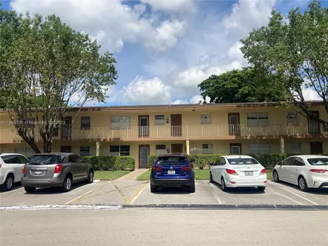 201 NW 76th Ave #204, Margate, FL 33063