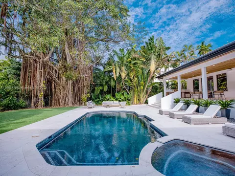 7300 Los Pinos Blvd, Coral Gables, FL 33143
