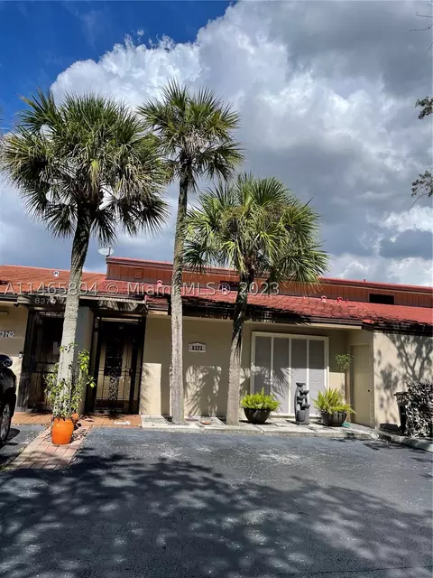 8371 Rednock Ln #8371, Miami Lakes, FL 33016
