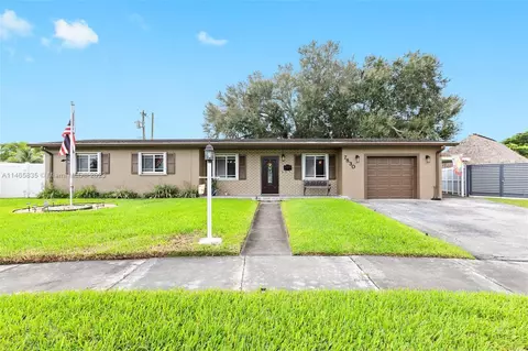 7830 NW 179th St, Hialeah, FL 33015