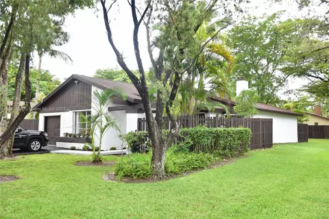 13036 SW 108th St Cir, Miami, FL 33186