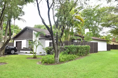 13036 SW 108th St Cir, Miami, FL 33186