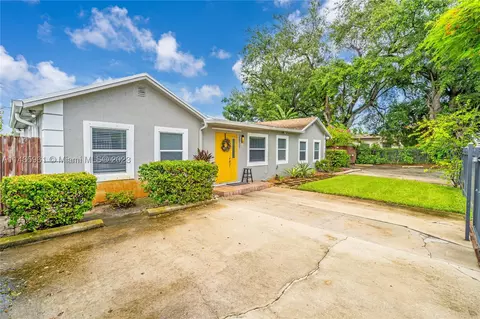 2811 NW 88th St, Miami, FL 33147