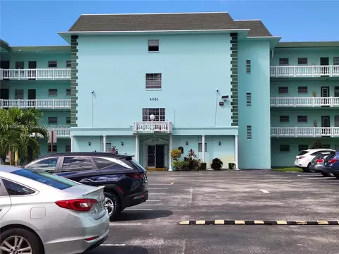 4401 NW 41st St #307, Lauderdale Lakes, FL 33319