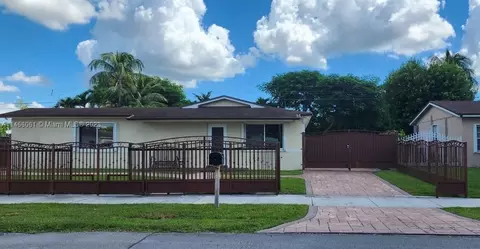 5715 SW 108th Pl, Miami, FL 33173