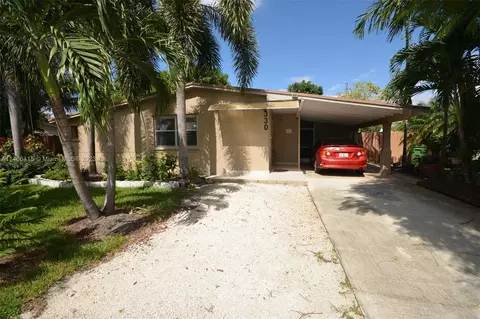 330 SW 65th Ave, Pembroke Pines, FL 33023