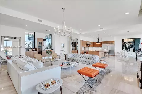 3581 E Glencoe St #PH605, Coconut Grove, FL 33133