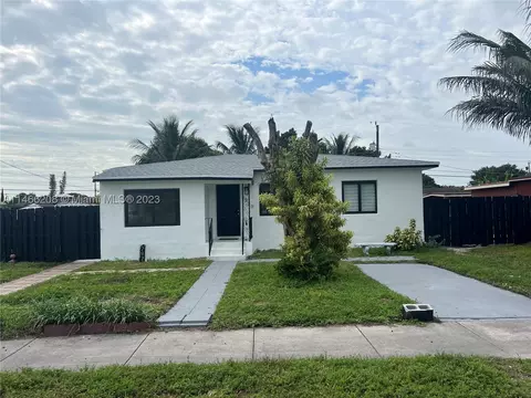 2920 NW 157th St, Miami Gardens, FL 33054