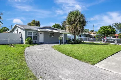 709 NW 1st Way, Deerfield Beach, FL 33441