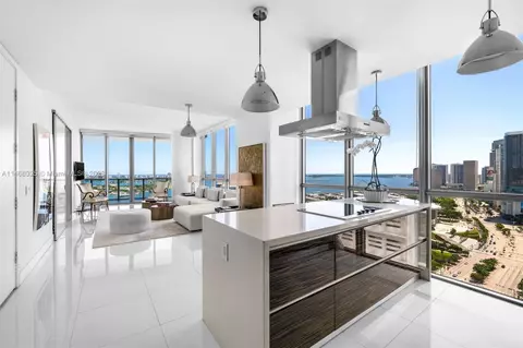 1100 Biscayne Blvd #3001, Miami, FL 33132