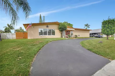 3915 Lincoln St, Hollywood, FL 33021