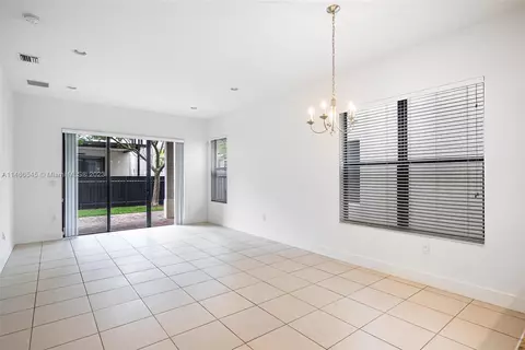 3250 W 96th Pl, Hialeah, FL 33018 photo 17