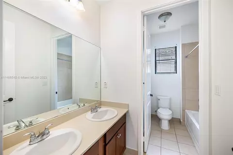 3250 W 96th Pl, Hialeah, FL 33018 photo 37