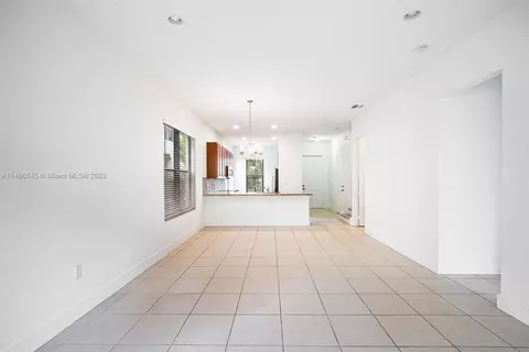 3250 W 96th Pl, Hialeah, FL 33018 photo 15
