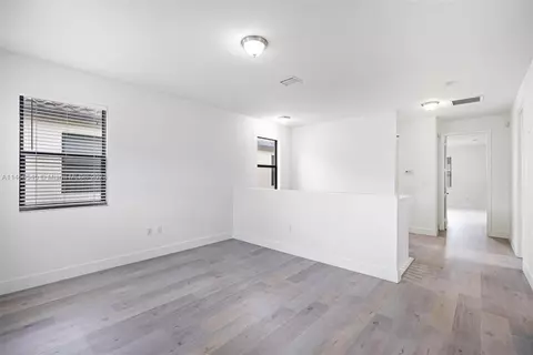 3250 W 96th Pl, Hialeah, FL 33018 photo 40