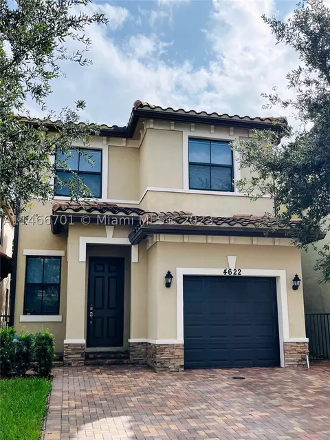 4622 NW 58th St, Tamarac, FL 33319