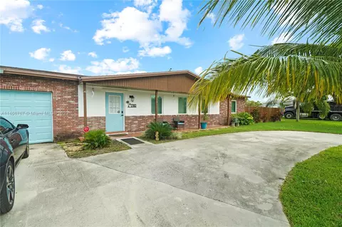 27603 SW 163rd Ct, Homestead, FL 33031