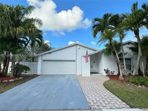 10500 SW 128th Pl, Miami, FL 33186