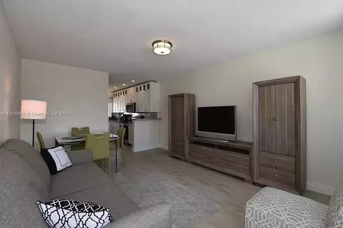 4228 N Ocean Dr #10, Lauderdale By The Sea, FL 33308