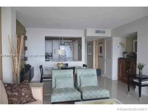 6900 W Bay Dr #9L, Miami Beach, FL 33141