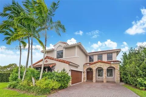 810 NW 104th Ave, Miami, FL 33172