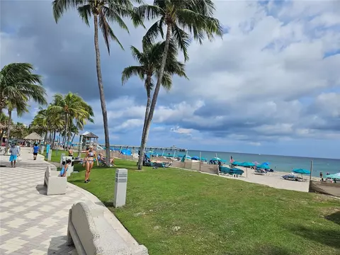 73 Deer Creek Rd #102, Deerfield Beach, FL 33442