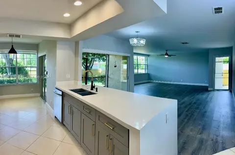 2121 S Ocean Blvd #801, Pompano Beach, FL 33062