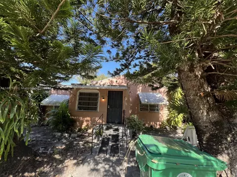1121 NW 29th Ter, Miami, FL 33127