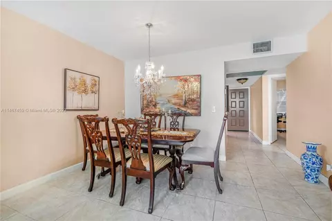 1251 SW 125th Ave #111T, Pembroke Pines, FL 33027