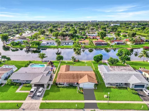 11920 NW 23rd St, Pembroke Pines, FL 33026