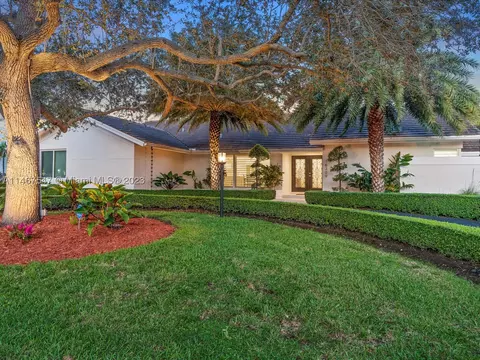 16309 SW 77 Ct, Palmetto Bay, FL 33157