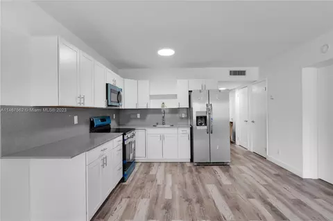 5275 NW 10th Ct #407, Plantation, FL 33313